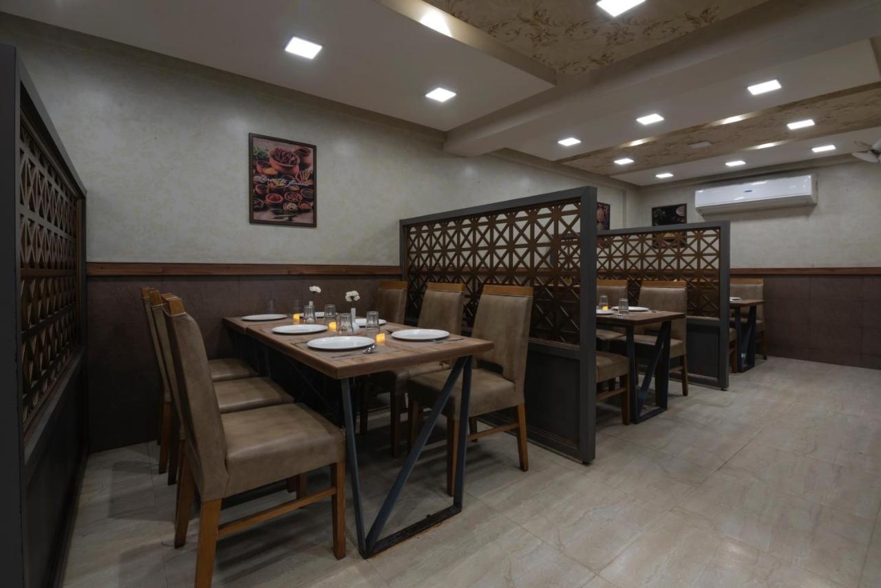 Hotel Monarch International Bangalore Ngoại thất bức ảnh
