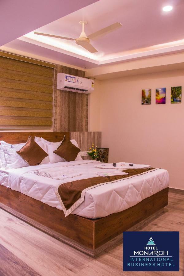Hotel Monarch International Bangalore Ngoại thất bức ảnh