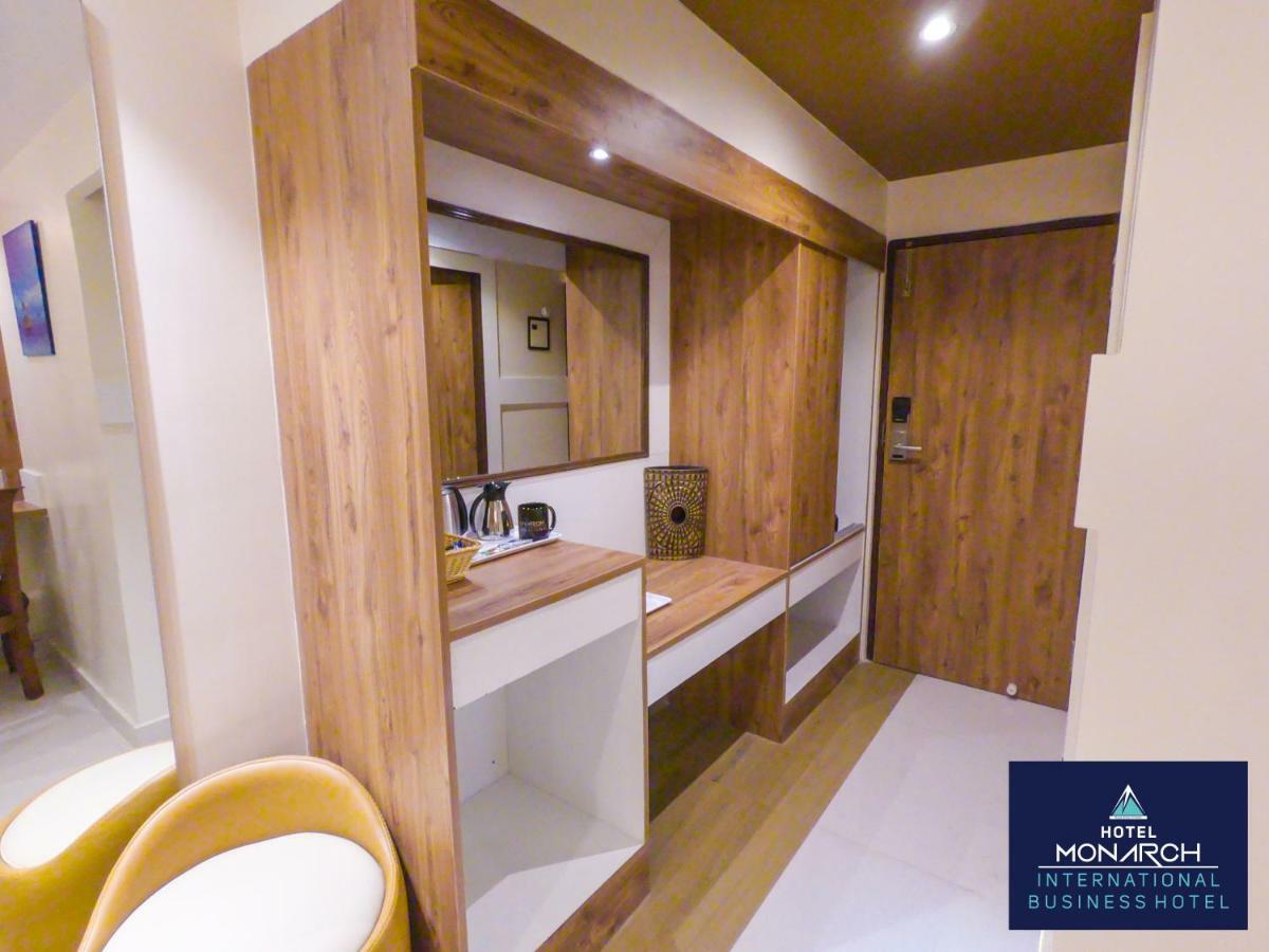 Hotel Monarch International Bangalore Ngoại thất bức ảnh
